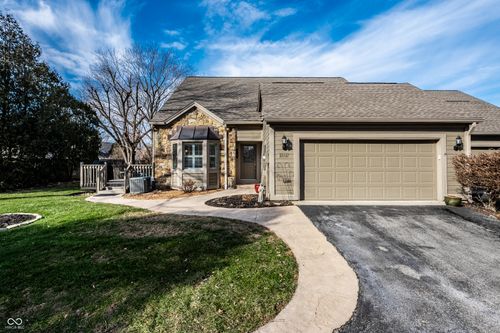 8316 Seabridge Way, Indianapolis, IN, 46240-2431 | Card Image