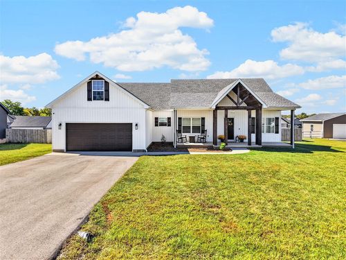 112 Mccutchen Ct, Auburn, KY, 42206-5192 | Card Image