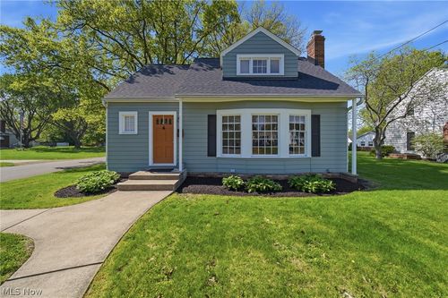 158 35th St Ne, Canton, OH, 44714-1302 | Card Image