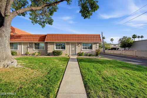 8203 E Vista Dr, Scottsdale, AZ, 85250-7319 | Card Image