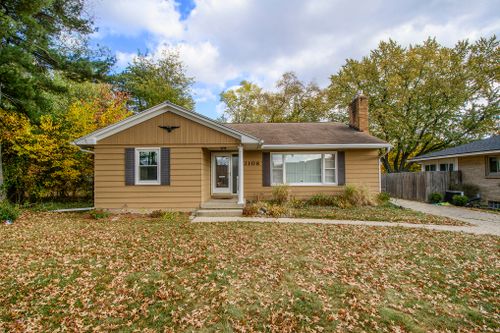 2108 Rosewood Avenue Se, Grand Rapids, MI, 49506 | Card Image