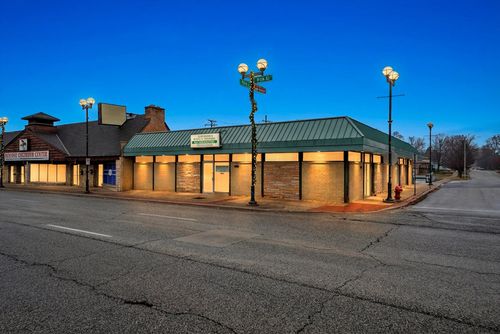 5346 W 95th St, Oak Lawn, IL, 60453-2452 | Card Image