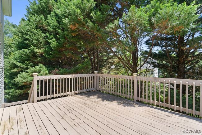 View of wooden terrace | Image 30