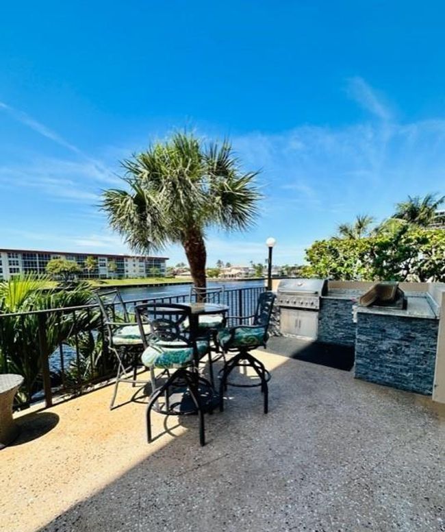 APT-212 - 1150 Hillsboro Mile, Condo with 2 bedrooms, 2 bathrooms and null parking in Hillsboro Beach FL | Image 28