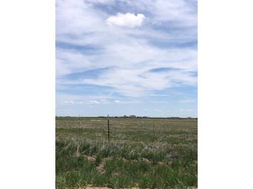 4 N County Road 133, Bennett, CO, 80102-8607 | Card Image