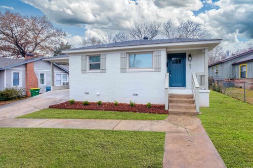702 S Maple St, Little Rock, AR, 72205-5656 | Card Image