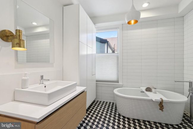 767 S 12 Th St, Townhouse with 5 bedrooms, 4 bathrooms and null parking in PHILADELPHIA PA | Image 27
