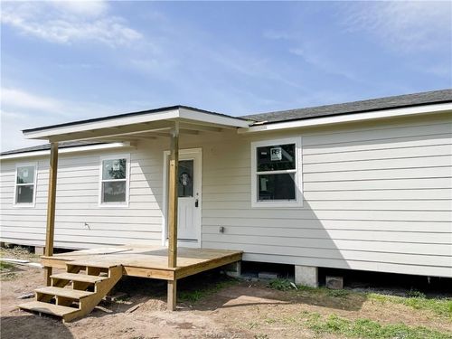 2837 Bob Mathews St, Bedias, TX, 77831-3341 | Card Image