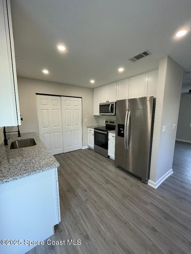 6062 Balsam St, House other with 3 bedrooms, 2 bathrooms and null parking in COCOA FL | Image 4
