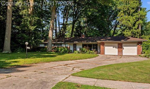 23251 Cass Ave, Farmington, MI, 48335-4119 | Card Image