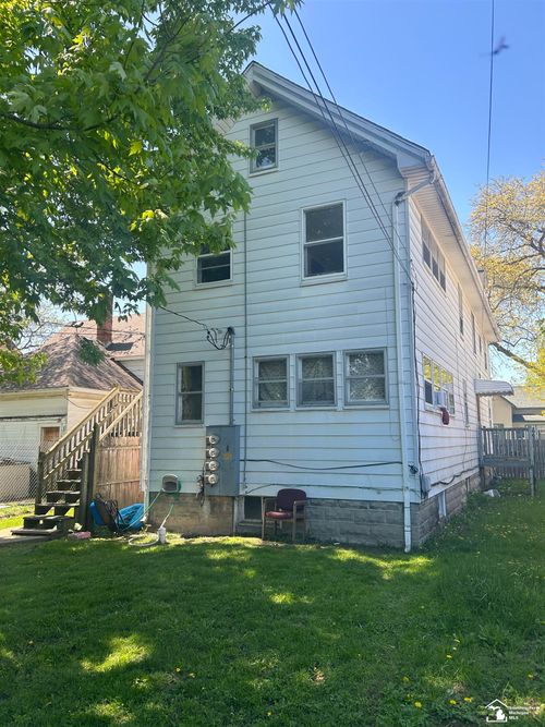 417 Harrison St, Monroe, MI, 48161-2395 | Card Image