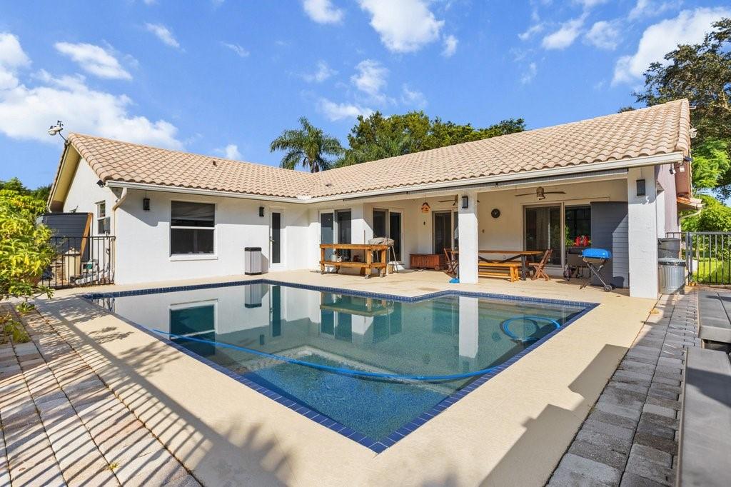 66th Dr, Coral Springs, FL 33067