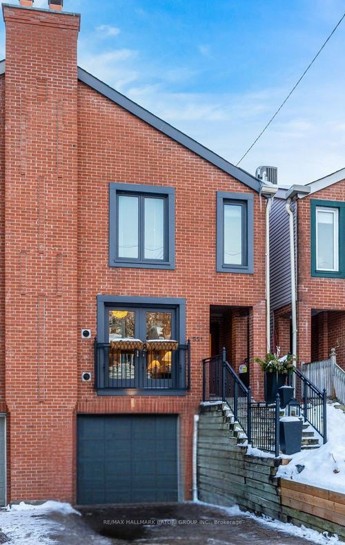 551 Merton Street, Toronto, ON, M4S1B4 | Card Image