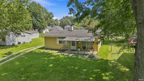 509 Morton St, Warsaw, IN, 46580-4221 | Card Image