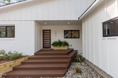 100 Lakewood Dr, Pinehurst, NC, 28374-8235 | Card Image