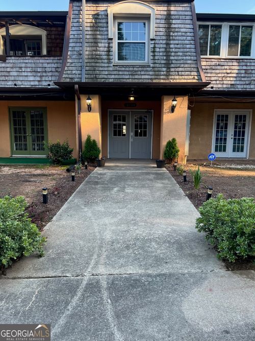 121 Rue Fontaine, Lithonia, GA, 30038-1230 | Card Image