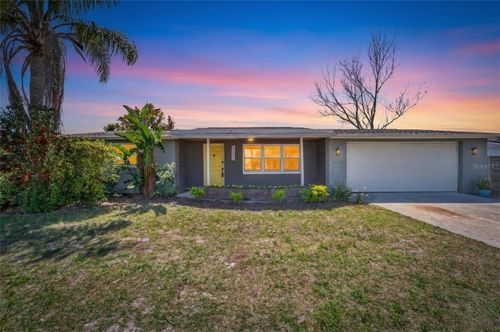 5300 Falcon Dr, HOLIDAY, FL, 34690-2111 | Card Image