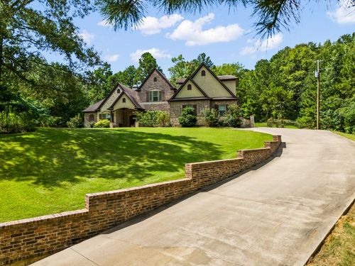 1647 E Mountain Road S, Longview, TX, 75604 | Card Image