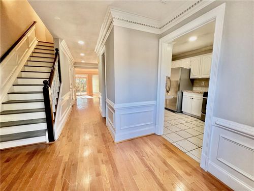 215 Brantley Rd, Sandy Springs, GA, 30350-3154 | Card Image