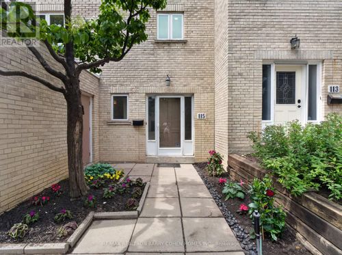 115 Scenic Mill Way, North York, ON, M2L1T1 | Card Image