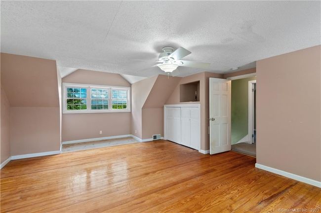 971 N Farms Rd, House other with 3 bedrooms, 2 bathrooms and null parking in Wallingford CT | Image 26