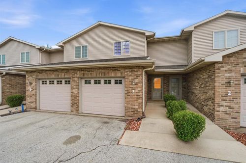 3-2127 Royal Crest Circle, BELLEVUE, WI, 54311 | Card Image