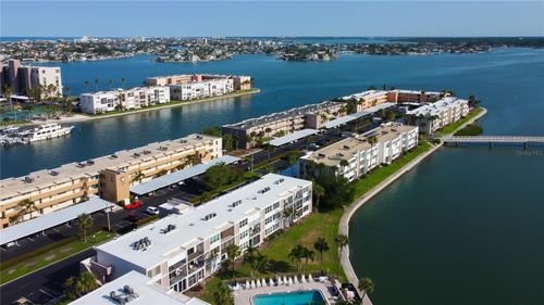 213-7465 Bay Island Dr S, SOUTH PASADENA, FL, 33707-4557 | Card Image