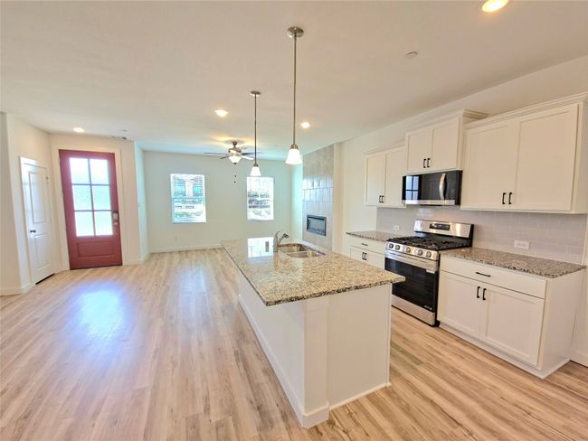 1516 Solterra Blvd, Townhouse with 3 bedrooms, 3 bathrooms and null parking in Mesquite TX | Image 5
