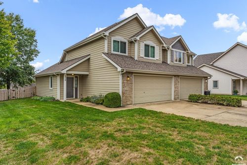 4913 Stoneback Pl, Lawrence, KS, 66047-8938 | Card Image