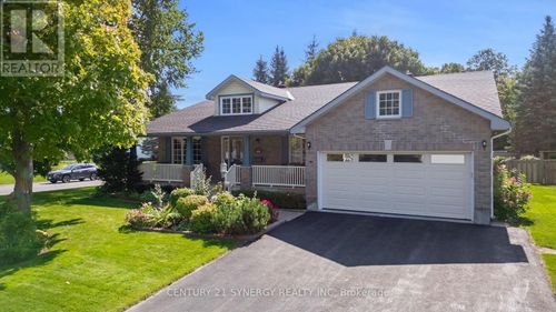 26 Moore Street, Ottawa, ON, K0A2Z0 | Card Image