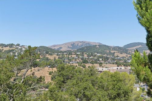 139 El Condor Ct, San Rafael, CA, 94903-4512 | Card Image