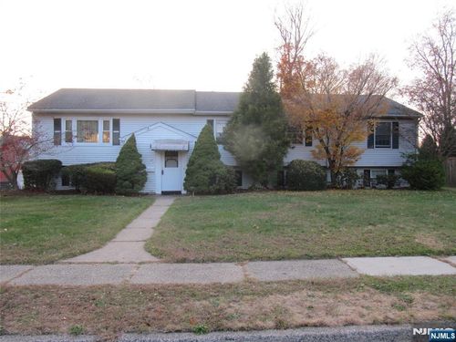 37 Atwood Pl, Wayne, NJ, 07470-3659 | Card Image