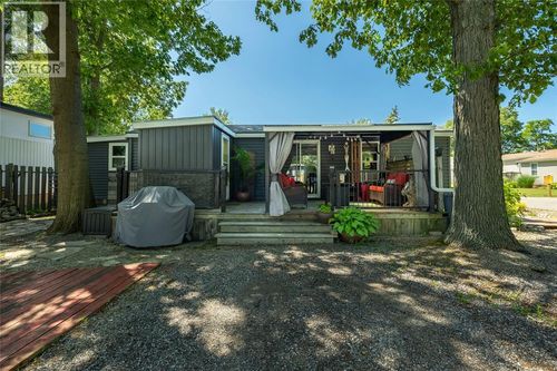 13-2891 Old Lakeshore Rd, Bright's Grove, ON, N0N1C0 | Card Image