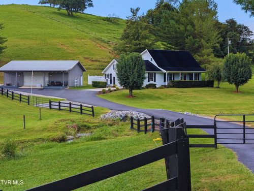 201 Bond Town Rd, Blountville, TN, 37617-5112 | Card Image