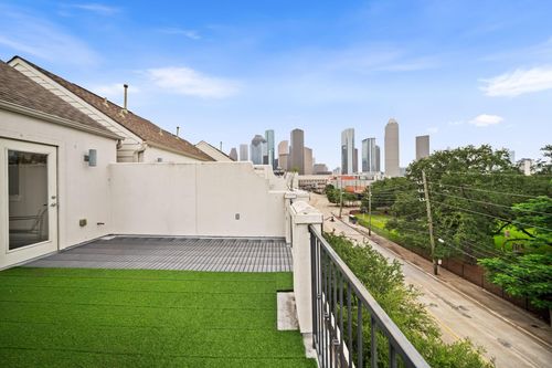 1208 W Dallas St, Houston, TX, 77019-4643 | Card Image