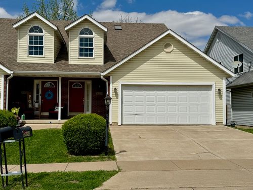 3054-3054 Cherrywood Dr, Bettendorf, IA, 52722-7550 | Card Image