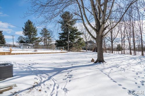 3917 Spielman Rd, Adrian, MI, 49221-9219 | Card Image