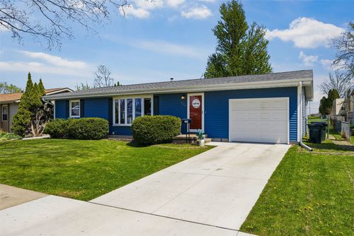 149 Harbet Ave Nw, Cedar Rapids, IA, 52405-4220 | Card Image