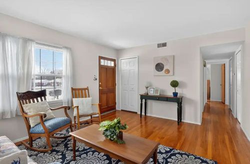 681 Leslie Ct, Lexington, KY, 40505-1831 | Card Image