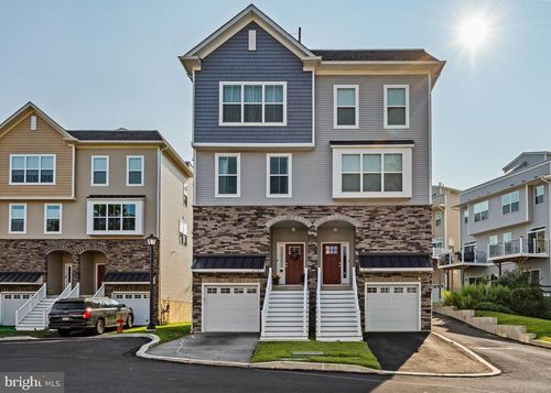 6707 Cinnaminson Ct, PHILADELPHIA, PA, 19128-4573 | Card Image