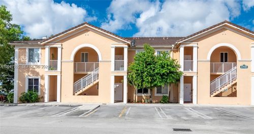 1031-17820 Nw 73rd Ave, Hialeah, FL, 33015-6219 | Card Image