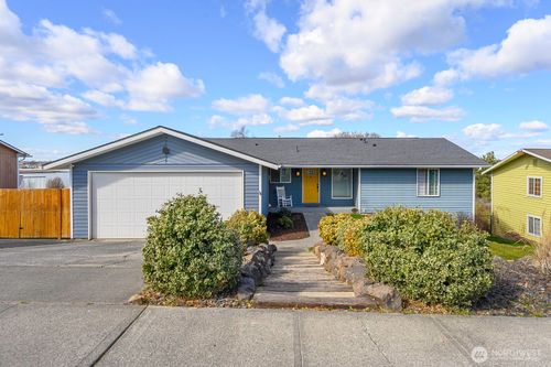 2032 S Beaumont Drive, Moses Lake, WA, 98837 | Card Image