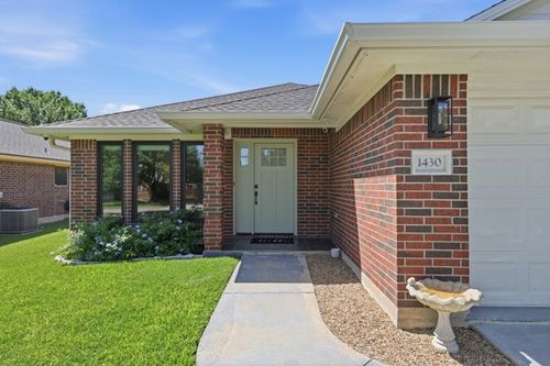 1430 Cedarcrest Ln, Bryan, TX, 77803-3838 | Card Image