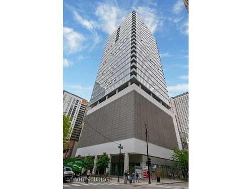 2002-550 Saint Clair St, Chicago, IL, 60611-4800 | Card Image
