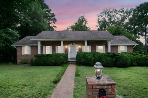 7104 Moreview Rd, Chattanooga, TN, 37412-4140 | Card Image