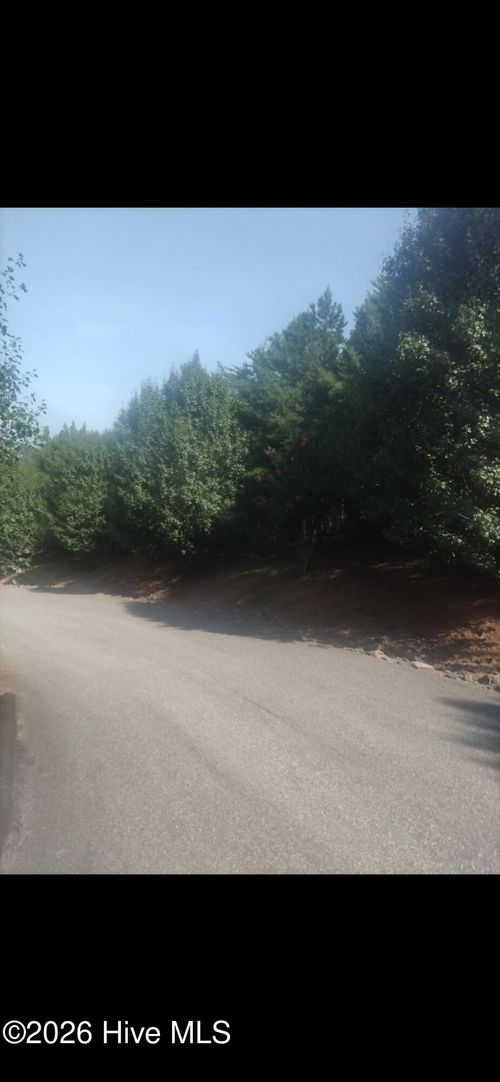 3 Dasali Way, Murphy, NC, 28906-4852 | Card Image
