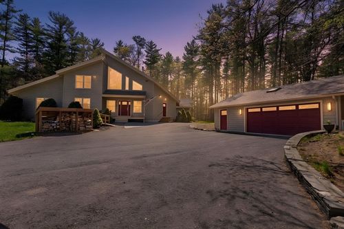 8 Dunham Rd, Freetown, MA, 02702 | Card Image