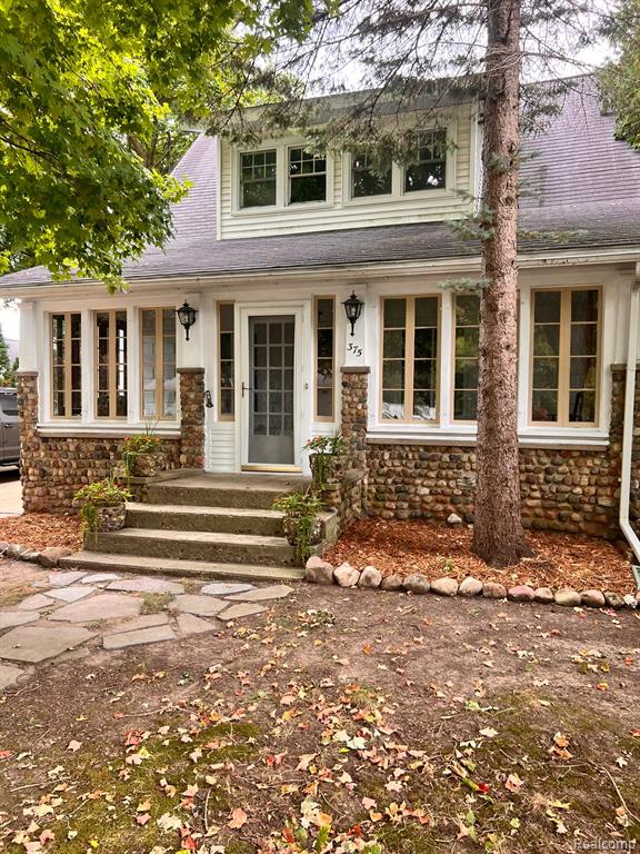 Nightingale St, Lapeer, MI 48446