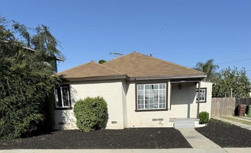 2009 N Pannes Ave, Compton, CA, 90221-1342 | Card Image
