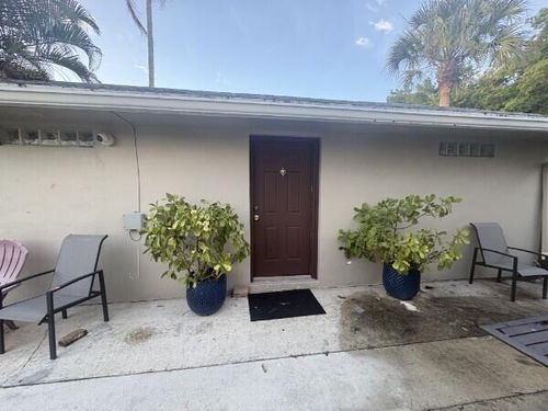 2855 Boston Ct, LAKE WORTH, FL, 33462-3877 | Card Image